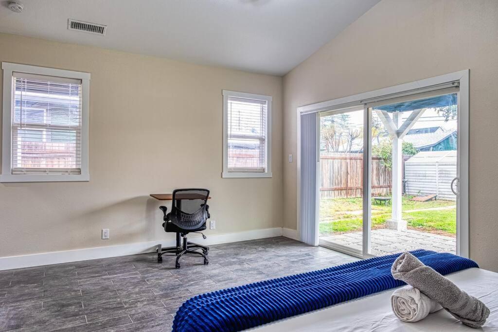 4br Victorian Walk To Uc Davis & Shriner Med Cen Sacramento